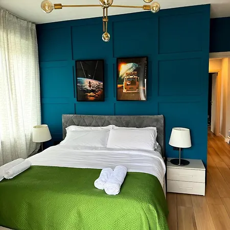 Sunny Terrace 2 Bedrooms *