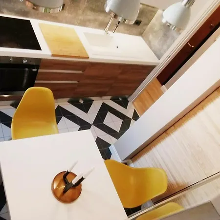 Apartment Sunny Terrace 2 Bedrooms *